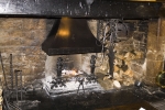 Uk_Fire_place_at_the_Lygon_Arms.jpg